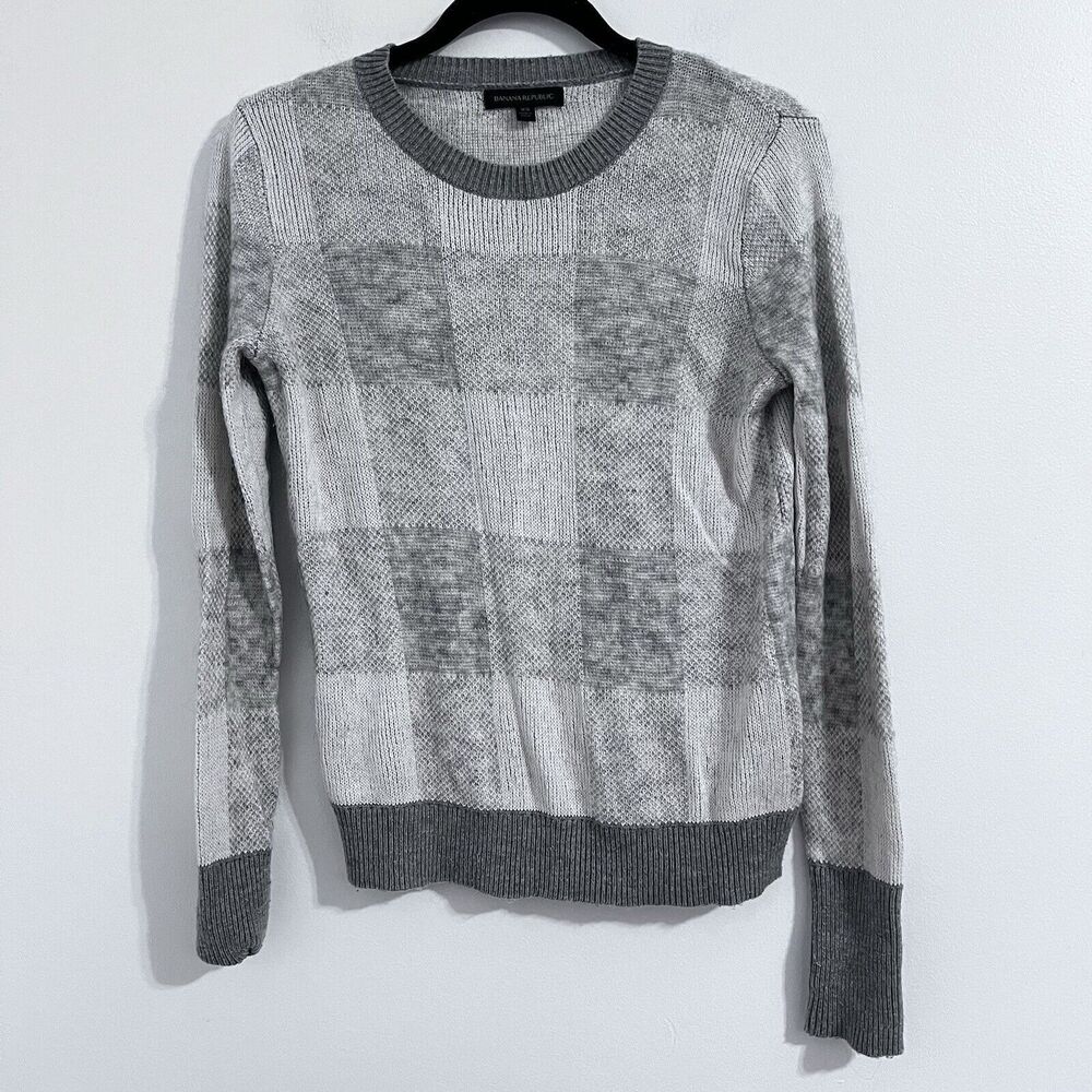 Banana Republic Sweater Size XS Gray Buffalo Crew Neck Preppy Academia Plaid